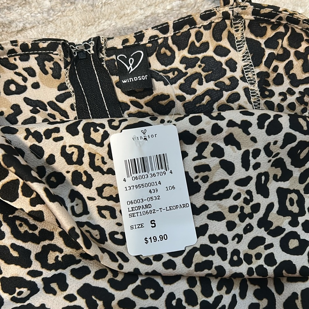 windsor leopard print cropped cowl top - Picture 6 of 6